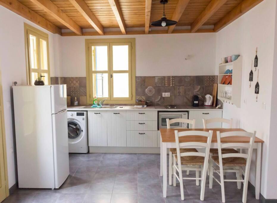 Aegli Deluxe * Symi