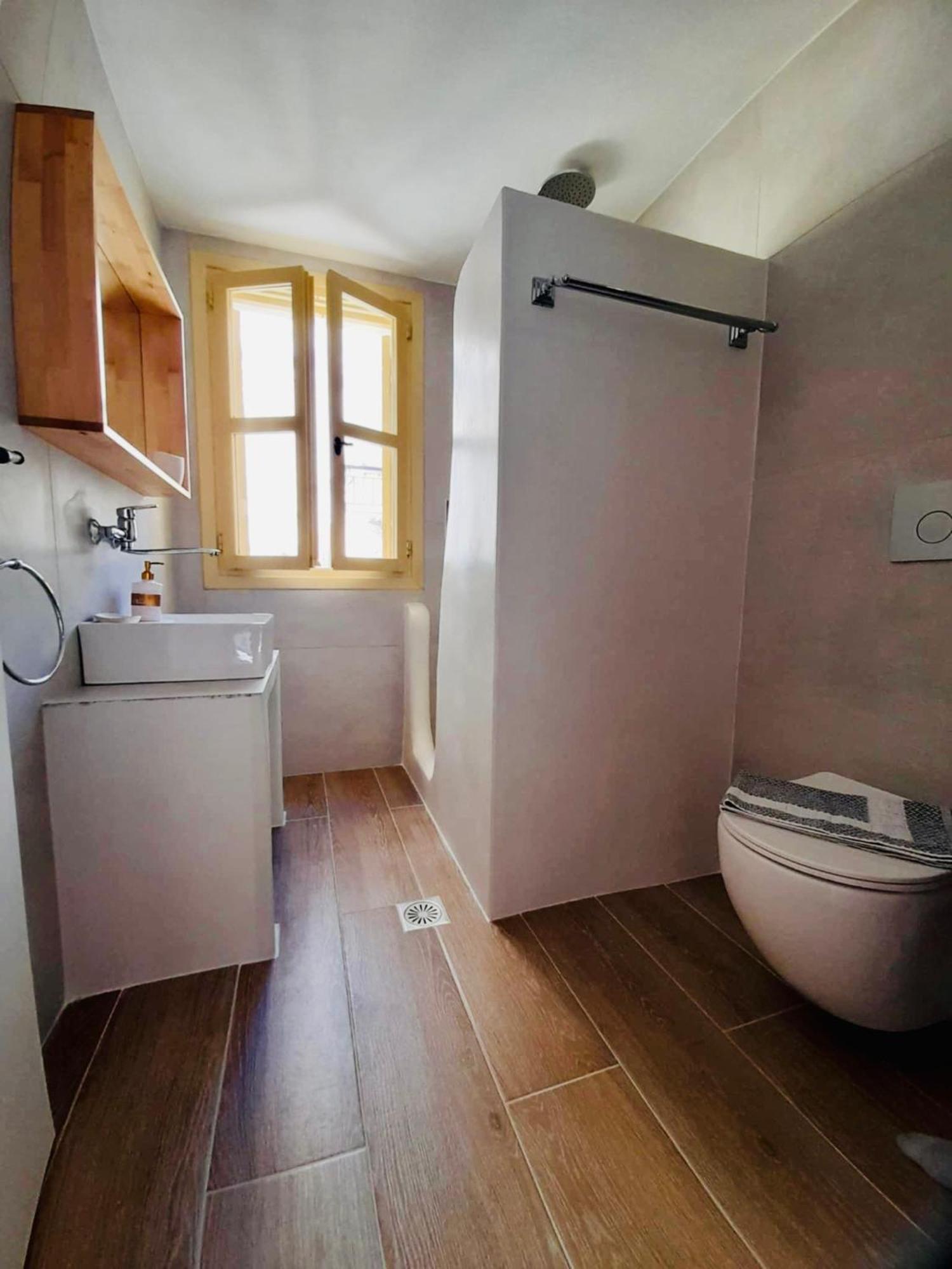 Aegli Deluxe Apartment